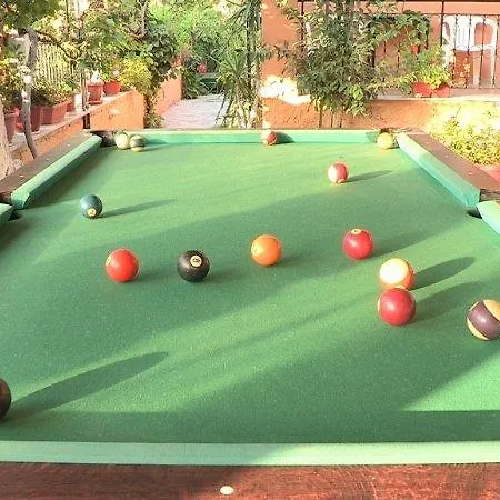 Hotel Scrivas