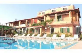 Hotel Scrivas 2*